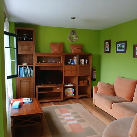 Bajo Con Jardin Y Piscina Appartement