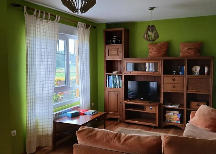 Bajo Con Jardin Y Piscina * Suances