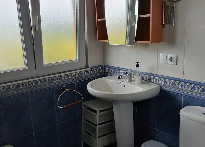 Bajo Con Jardin Y Piscina