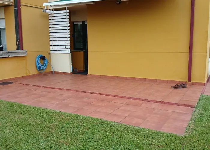 Bajo Con Jardin Y Piscina Apartment Suances