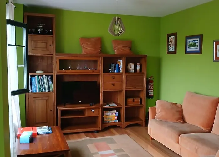 Bajo Con Jardin Y Piscina Apartmán